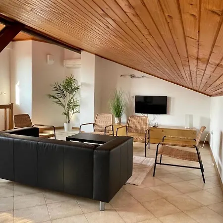 펜션 Pavlin Prostorna Hisa S Pogledom Na Morje - Pavlin Spacious Sea View
