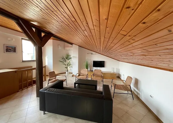 度假居 Modern & Comfy Sea View House Ng