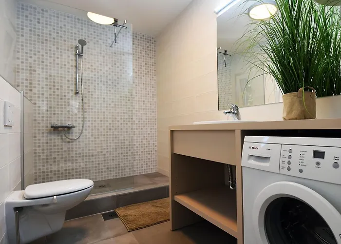 Modern & Comfy Sea View House Ng 度假居 *